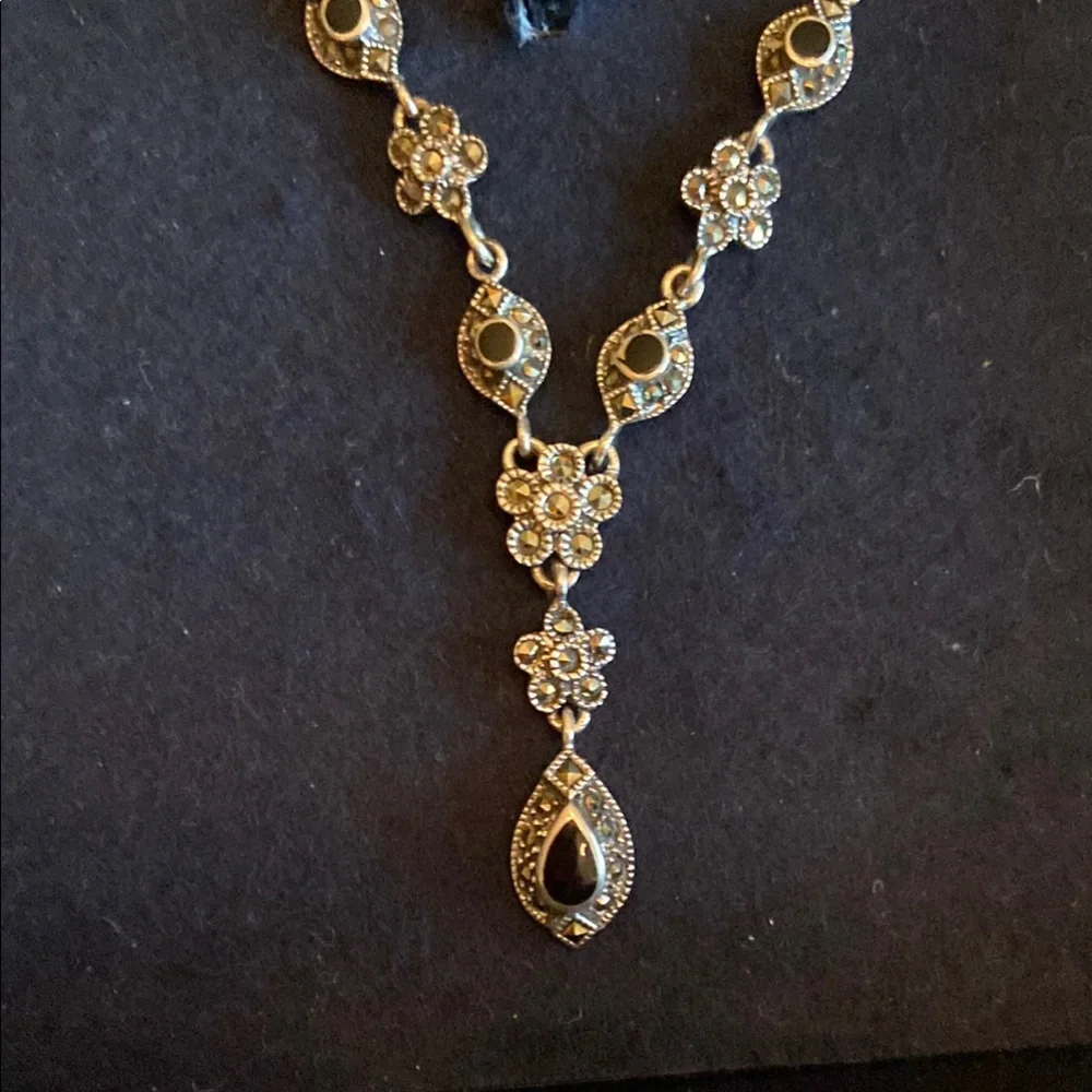 Source Unknown Sterling Silver Marcasite Jewelry Set - Picture 4 of 4
